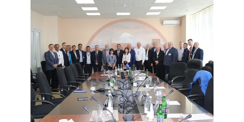 ОБЩЕЕ СОБРАНИЕ И ЗАСЕДАНИЕ СОВЕТА УПРАВЛЯЮЩИХ ВАО АЭС-МЦ В АРМЕНИИ