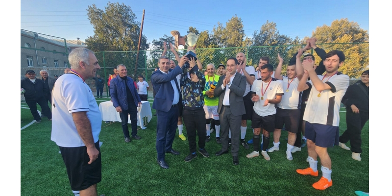 РЕШАЮЩИЙ ФУТБОЛЬНЫЙ МАТЧ