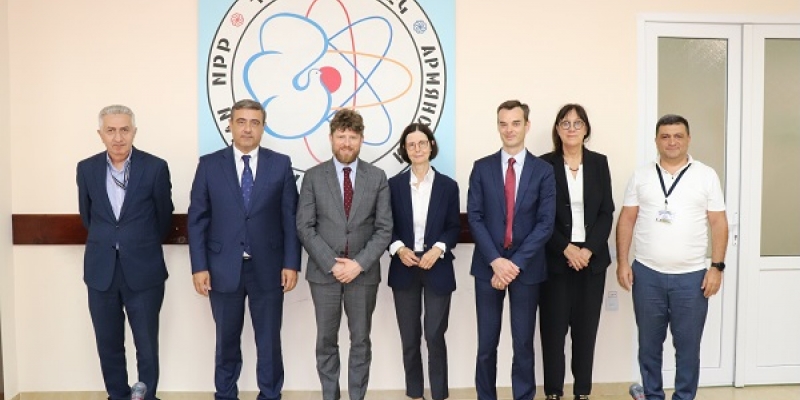 ВИЗИТ ПОСЛА ФРАНЦИИ В РА НА АРМЯНСКУЮ АЭС