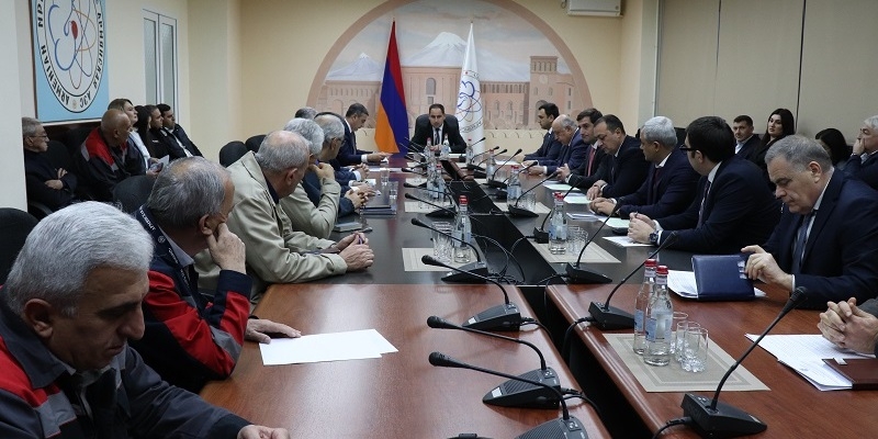 ВИЗИТ МИНИСТРА ТУИ НА АРМЯНСКУЮ АЭС