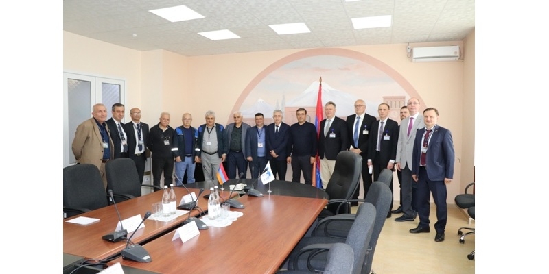 ПРЕДВАРИТЕЛЬНЫЙ ВИЗИТ ЭКСПЕРТОВ ВАО АЭС-МЦ НА ААЭС