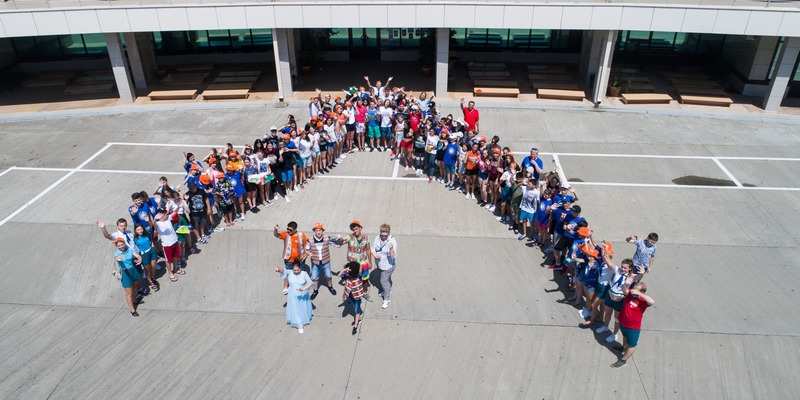 Дети сотрудников ЗАО “ААЭК” приняли участие в смене “Международные умные каникулы со Школой Росатома”