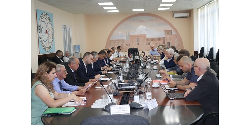 ОБСУЖДЕНИЕ НА ААЭС ПРОЕКТА ПО СООРУЖЕНИЮ НОВОГО ЭНЕРГОБЛОКА НА ТЕРРИТОРИИ РА