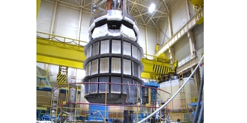 Начаты подготовительные работы по отжигу металла корпуса реактора